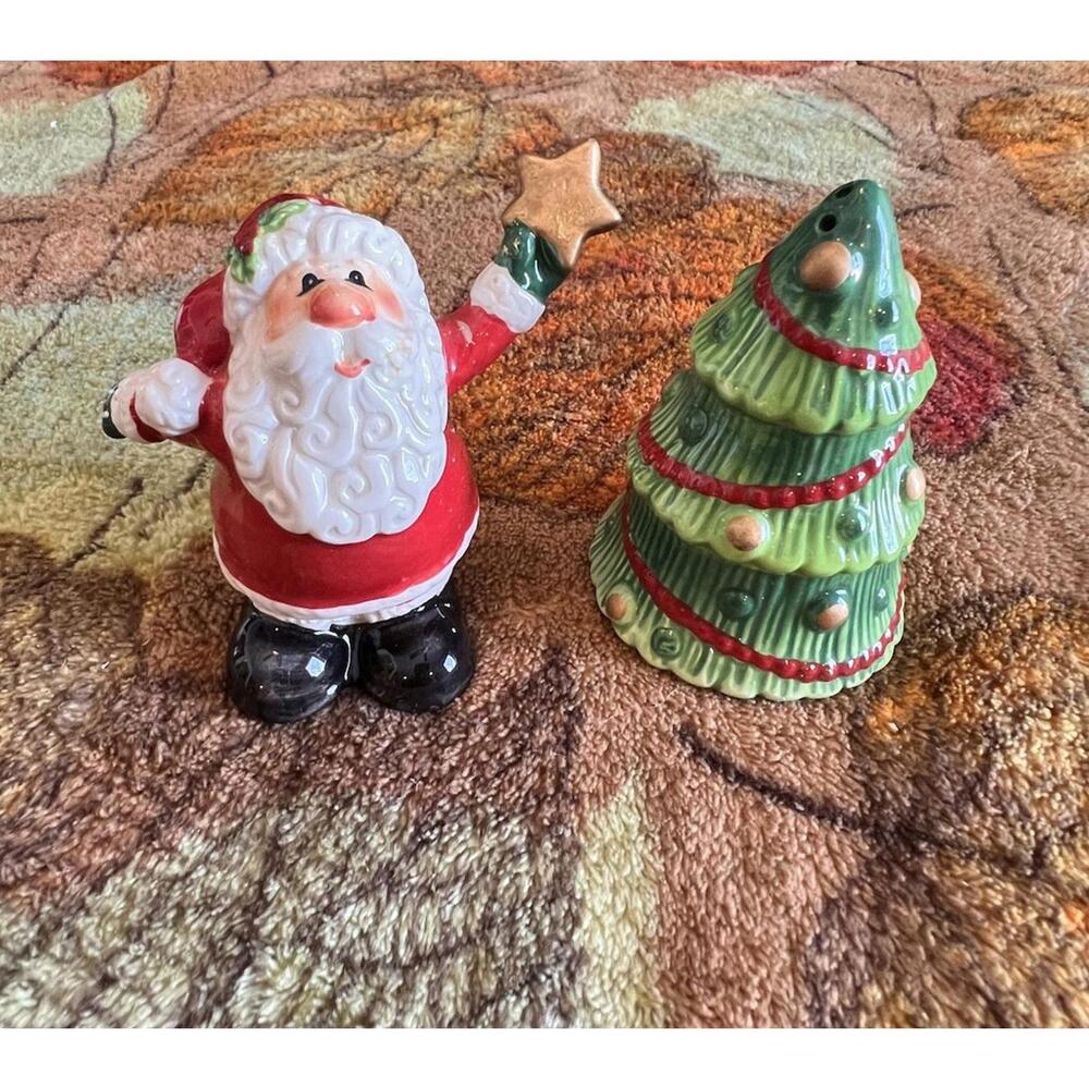Fitz &‎ Floyd Merry Christmas Santa & Tree Ceramic Salt & Pepper Shakers Set